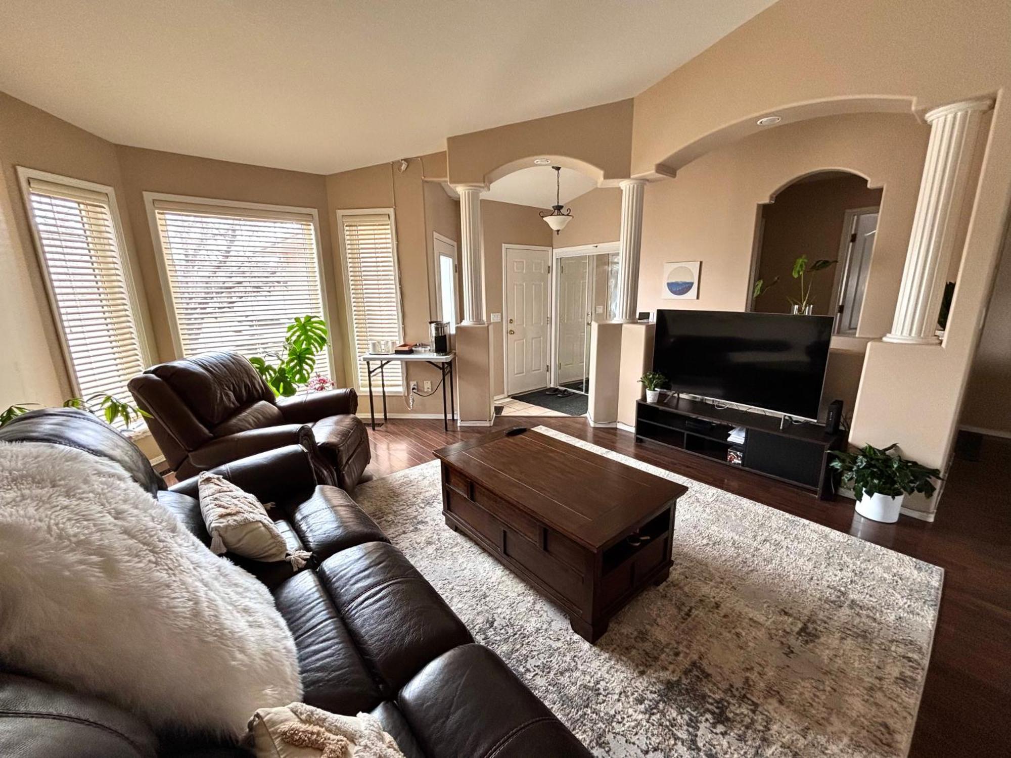 Saskatoon Lashyn Cove Homestay المظهر الخارجي الصورة